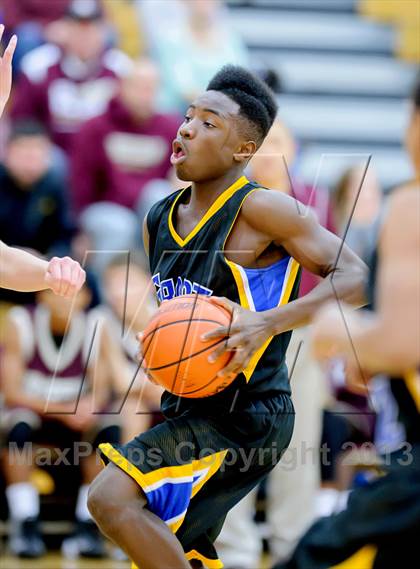 Thumbnail 3 in Grant vs Whitney (Whitney Christmas Classic) photogallery.