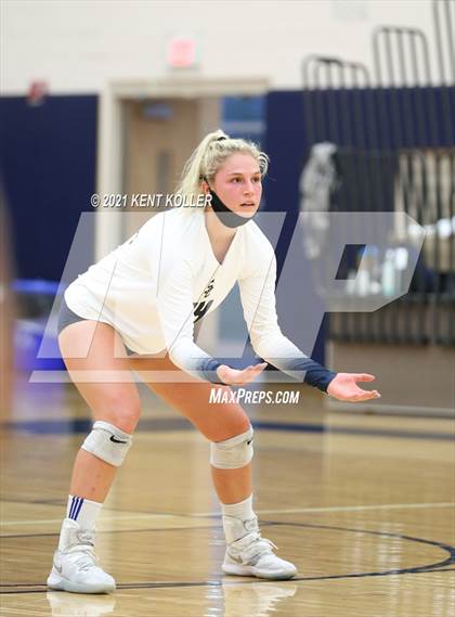 Thumbnail 1 in Seaholm @ Stoney Creek photogallery.