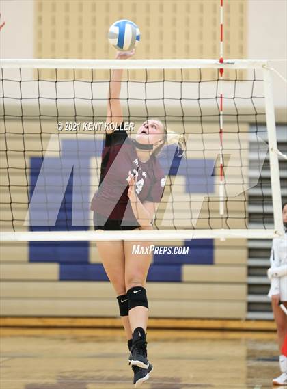 Thumbnail 3 in Seaholm @ Stoney Creek photogallery.