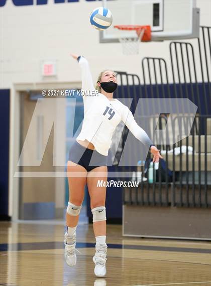 Thumbnail 2 in Seaholm @ Stoney Creek photogallery.