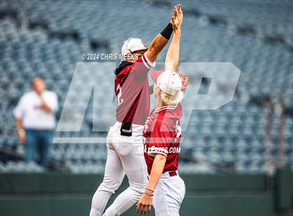 Thumbnail 2 in Lowndes vs. Grayson (GHSA 7A Final - Game 1) photogallery.
