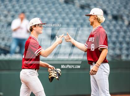 Thumbnail 2 in Lowndes vs. Grayson (GHSA 7A Final - Game 1) photogallery.