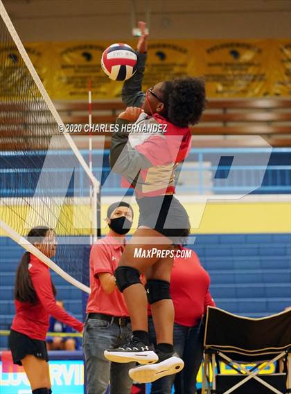 Thumbnail 3 in Manor @ Pflugerville photogallery.