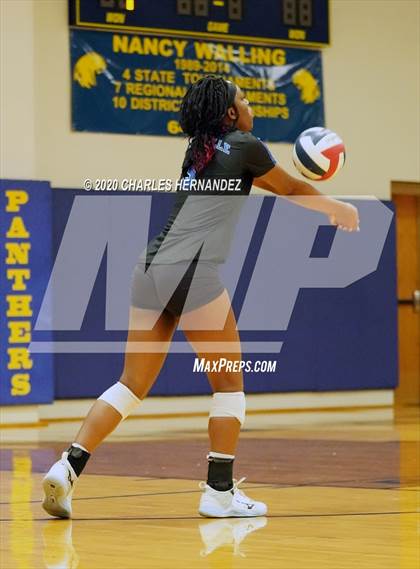 Thumbnail 2 in Manor @ Pflugerville photogallery.