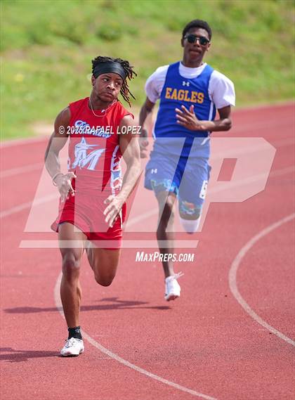 Thumbnail 3 in Dave Bethany Relays (200M) photogallery.