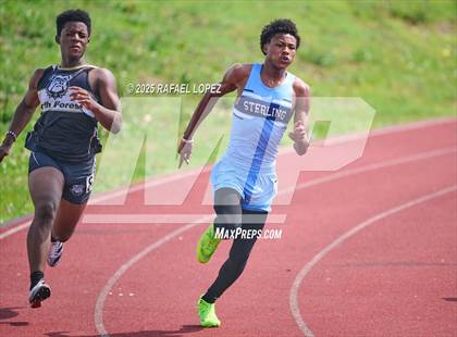 Thumbnail 3 in Dave Bethany Relays (200M) photogallery.