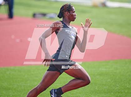 Thumbnail 1 in Dave Bethany Relays (200M) photogallery.