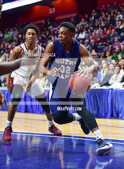 Thumbnail 1 in Sacred Heart vs. Notre Dame-Fairfield (CIAC Class L Final) photogallery.