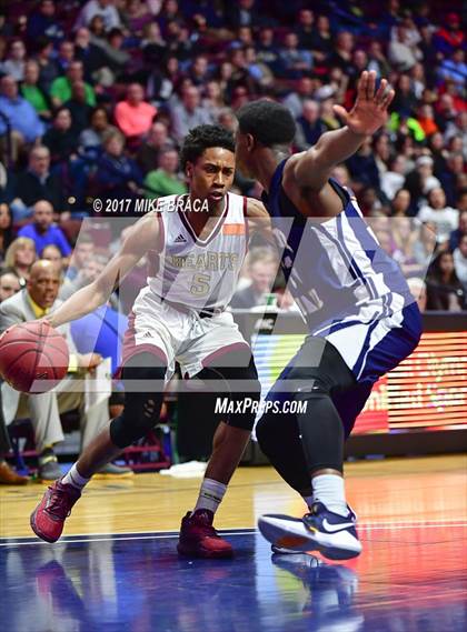 Thumbnail 1 in Sacred Heart vs. Notre Dame-Fairfield (CIAC Class L Final) photogallery.