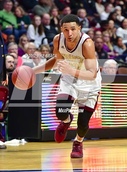 Thumbnail 1 in Sacred Heart vs. Notre Dame-Fairfield (CIAC Class L Final) photogallery.