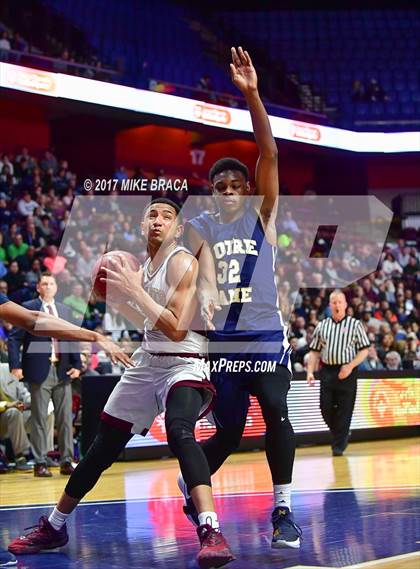 Thumbnail 3 in Sacred Heart vs. Notre Dame-Fairfield (CIAC Class L Final) photogallery.