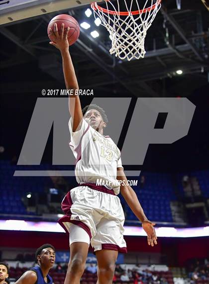 Thumbnail 2 in Sacred Heart vs. Notre Dame-Fairfield (CIAC Class L Final) photogallery.