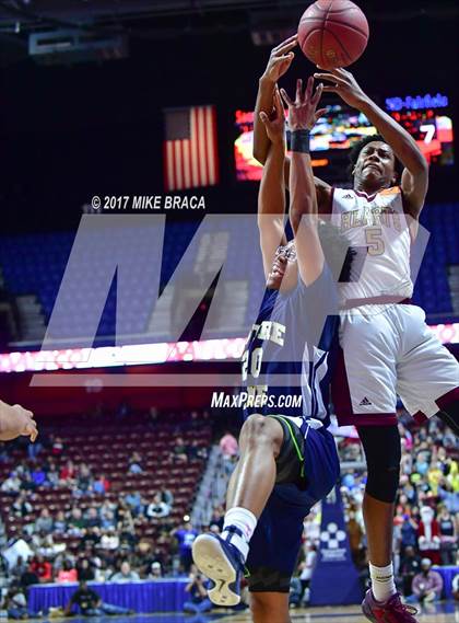 Thumbnail 1 in Sacred Heart vs. Notre Dame-Fairfield (CIAC Class L Final) photogallery.