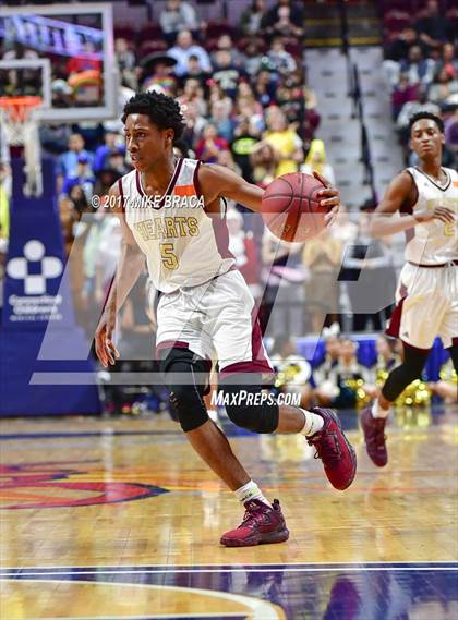 Thumbnail 2 in Sacred Heart vs. Notre Dame-Fairfield (CIAC Class L Final) photogallery.