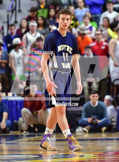 Thumbnail 3 in Sacred Heart vs. Notre Dame-Fairfield (CIAC Class L Final) photogallery.