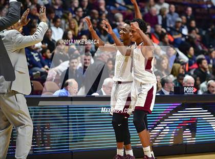 Thumbnail 1 in Sacred Heart vs. Notre Dame-Fairfield (CIAC Class L Final) photogallery.