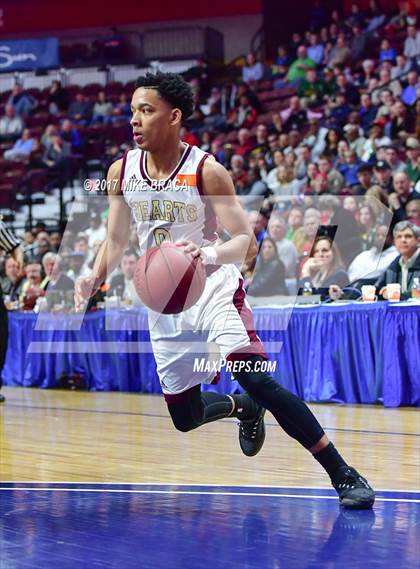 Thumbnail 2 in Sacred Heart vs. Notre Dame-Fairfield (CIAC Class L Final) photogallery.
