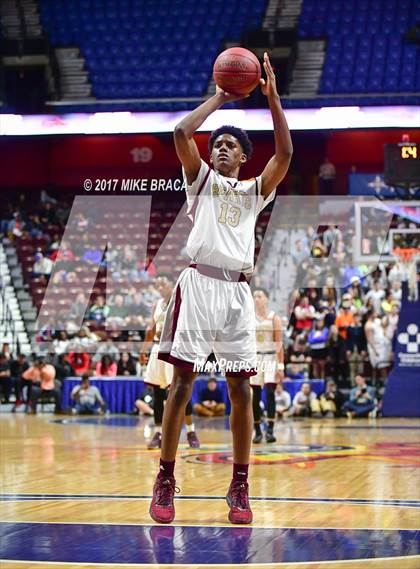 Thumbnail 3 in Sacred Heart vs. Notre Dame-Fairfield (CIAC Class L Final) photogallery.