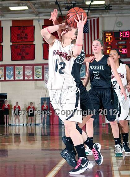 Thumbnail 1 in Fossil Ridge @ Rangeview (CHSAA 5A - 2nd Round Playoff) photogallery.