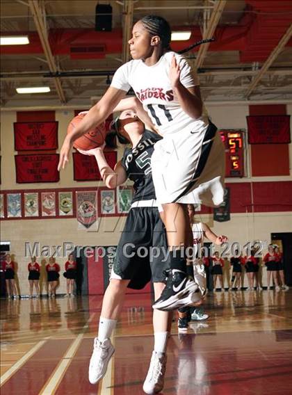 Thumbnail 1 in Fossil Ridge @ Rangeview (CHSAA 5A - 2nd Round Playoff) photogallery.