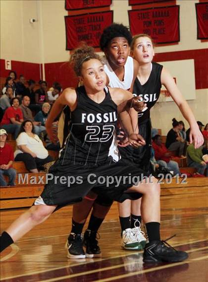Thumbnail 1 in Fossil Ridge @ Rangeview (CHSAA 5A - 2nd Round Playoff) photogallery.