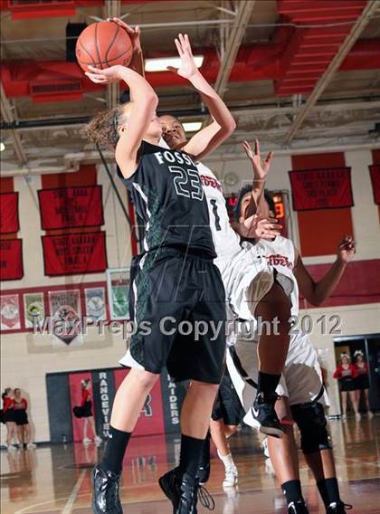 Thumbnail 3 in Fossil Ridge @ Rangeview (CHSAA 5A - 2nd Round Playoff) photogallery.