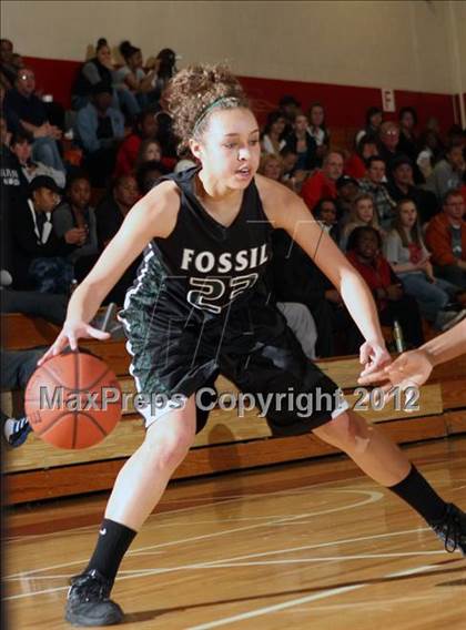 Thumbnail 1 in Fossil Ridge @ Rangeview (CHSAA 5A - 2nd Round Playoff) photogallery.