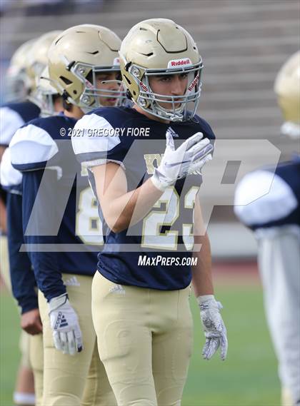 Thumbnail 3 in Notre Dame (SO) @ Bishop Amat photogallery.