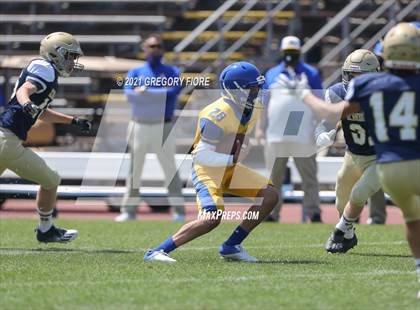 Thumbnail 3 in Notre Dame (SO) @ Bishop Amat photogallery.