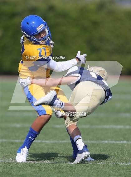 Thumbnail 3 in Notre Dame (SO) @ Bishop Amat photogallery.