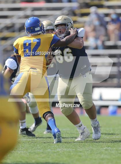 Thumbnail 3 in Notre Dame (SO) @ Bishop Amat photogallery.