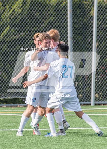 Thumbnail 1 in Bishop O'Dowd @ Bellarmine College Prep (CIF NorCal Regional D2 1st Round) photogallery.