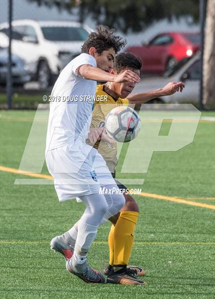 Thumbnail 2 in Bishop O'Dowd @ Bellarmine College Prep (CIF NorCal Regional D2 1st Round) photogallery.