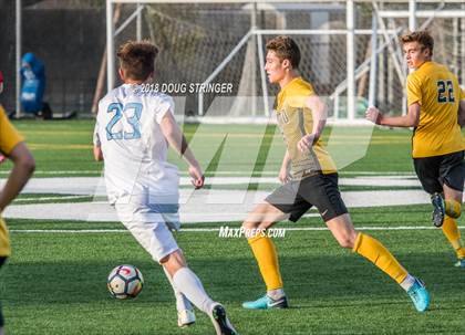 Thumbnail 3 in Bishop O'Dowd @ Bellarmine College Prep (CIF NorCal Regional D2 1st Round) photogallery.