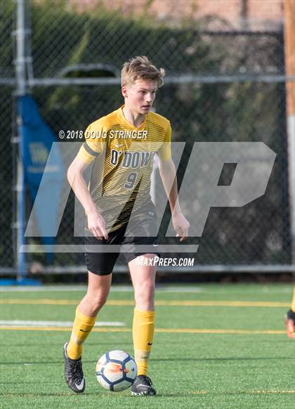 Thumbnail 3 in Bishop O'Dowd @ Bellarmine College Prep (CIF NorCal Regional D2 1st Round) photogallery.