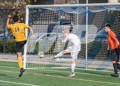 Thumbnail 2 in Bishop O'Dowd @ Bellarmine College Prep (CIF NorCal Regional D2 1st Round) photogallery.