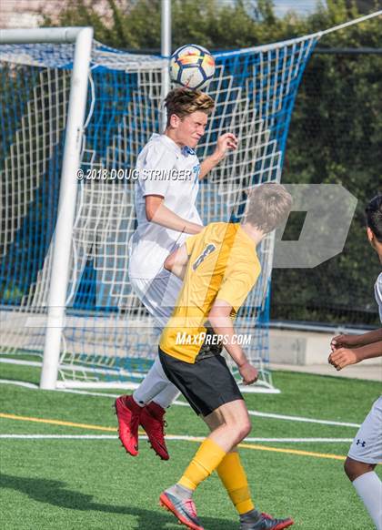 Thumbnail 2 in Bishop O'Dowd @ Bellarmine College Prep (CIF NorCal Regional D2 1st Round) photogallery.