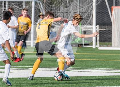 Thumbnail 2 in Bishop O'Dowd @ Bellarmine College Prep (CIF NorCal Regional D2 1st Round) photogallery.