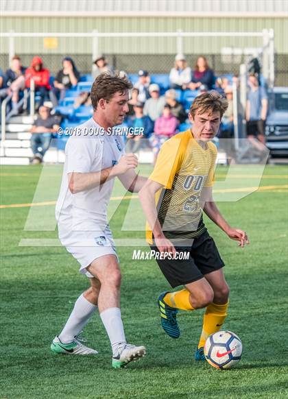 Thumbnail 1 in Bishop O'Dowd @ Bellarmine College Prep (CIF NorCal Regional D2 1st Round) photogallery.