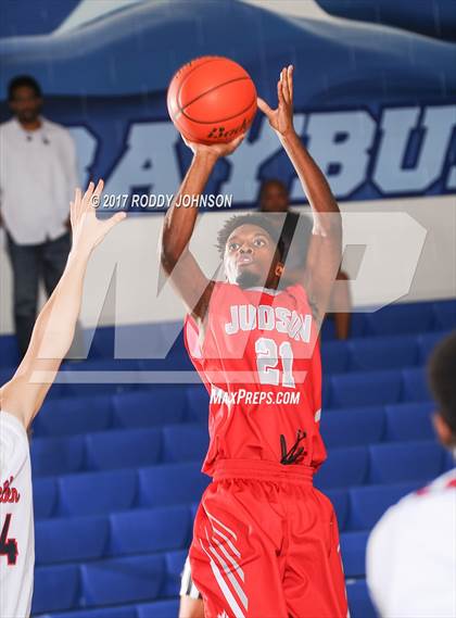 Thumbnail 3 in Allen vs. Judson (MCDonald's Texas Invitational) photogallery.