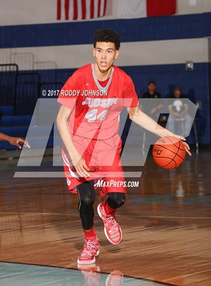 Thumbnail 1 in Allen vs. Judson (MCDonald's Texas Invitational) photogallery.