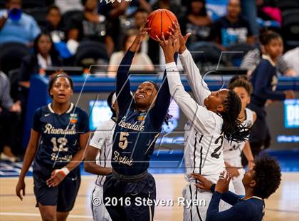 Thumbnail 3 in Ribault vs. Riverdale Baptist (DICK's National Tournament Final) photogallery.