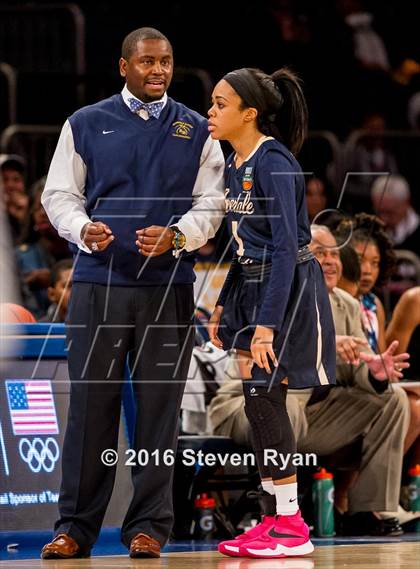 Thumbnail 1 in Ribault vs. Riverdale Baptist (DICK's National Tournament Final) photogallery.