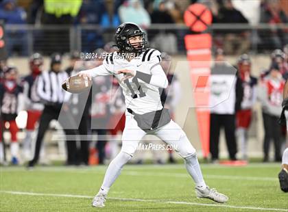 Thumbnail 1 in Perkins vs. Indian Valley (OHSAA Division 4 Final) photogallery.