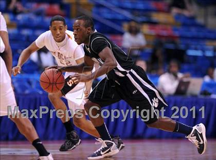 Thumbnail 1 in New Hanover vs Millbrook (NCHSAA Regional Final) photogallery.