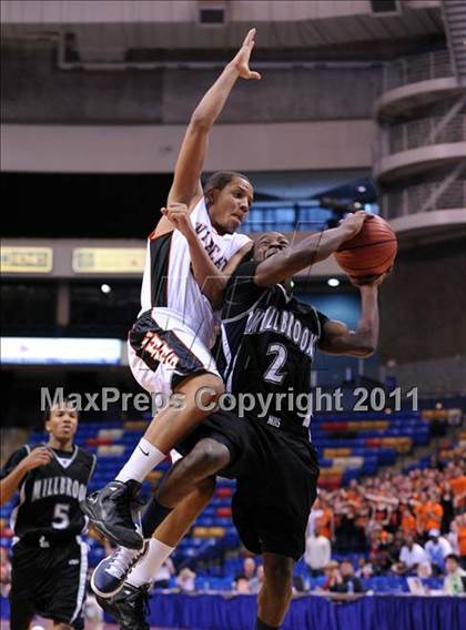Thumbnail 2 in New Hanover vs Millbrook (NCHSAA Regional Final) photogallery.