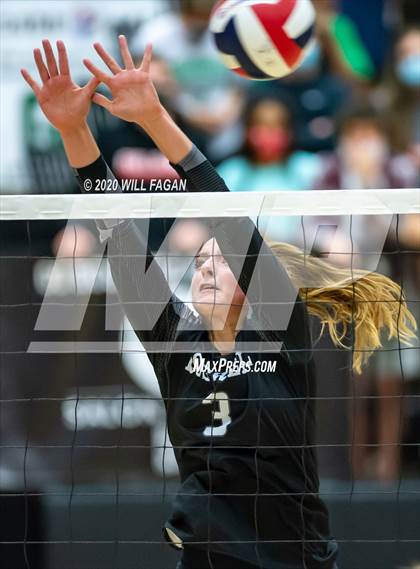 Thumbnail 2 in Walton @ Roswell (GHSA AAAAAAA Elite 8 Playoff) photogallery.