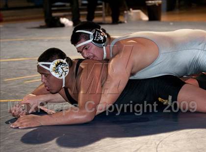 Thumbnail 2 in CIF CCS Championships (Finals) photogallery.