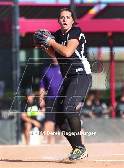 Thumbnail 1 in Fossil Ridge vs Douglas County (CHSAA 5A Quarterfinal Playoff) photogallery.