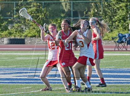 Thumbnail 1 in Mater Dei vs. Rosary photogallery.